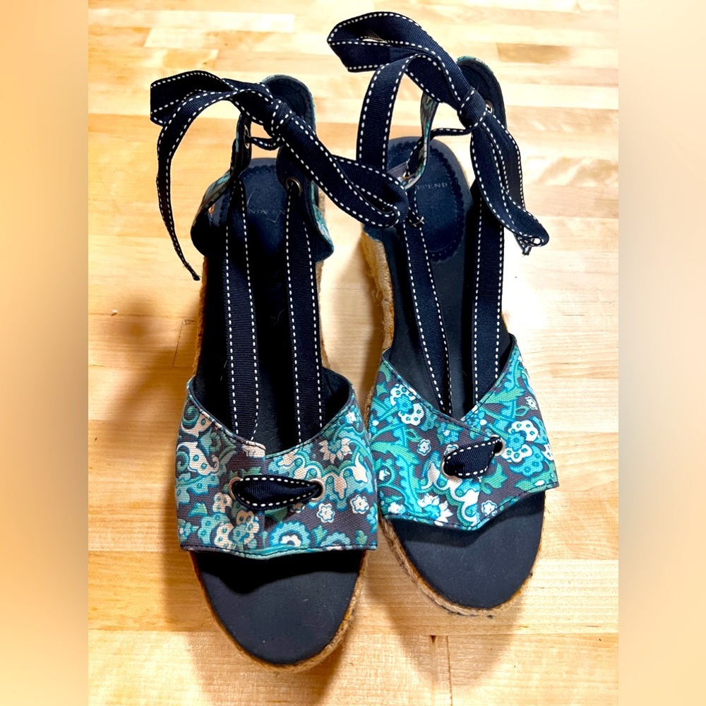 Land’s End Floral Wedge Espadrille Women’s Size 10